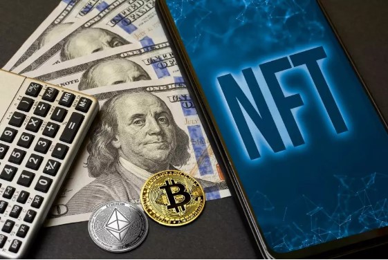 NFTs and social currency
